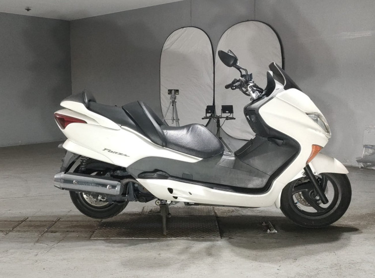 Мотоцикл Honda FORZA X з пробігом 28921 km