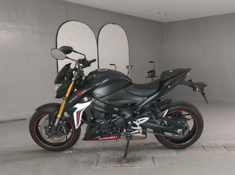 Мотоцикл Suzuki GSX-S1000 с пробегом 62031 km с пробегом 62031 km