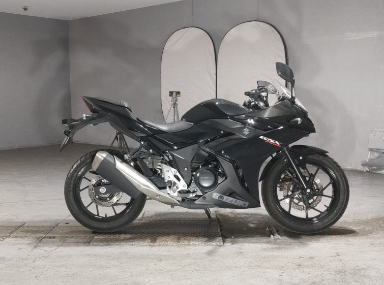 Мотоцикл Suzuki GSX250R с пробегом 19816 km