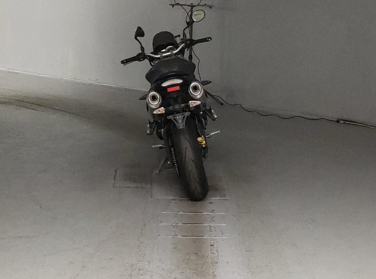 Мотоцикл Triumph STREET TRIPLE R з пробігом 18540 km з пробігом 18540 km