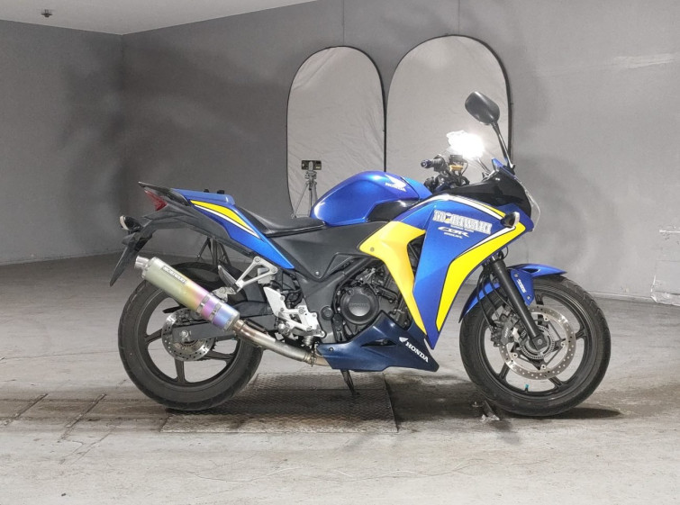 Мотоцикл Honda CBR250R з пробігом 97778 km