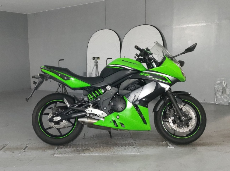 Мотоцикл Kawasaki NINJA400R с пробегом 29809 km с пробегом 29809 km