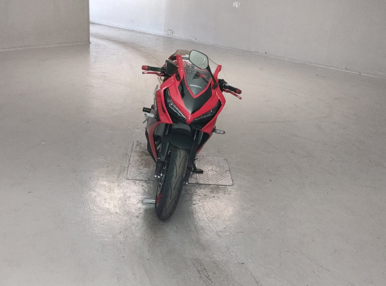 Мотоцикл Honda CBR650R с пробегом 452 km с пробегом 452 km