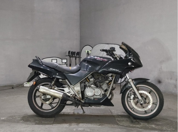 Мотоцикл Honda VT250F XELVIS с пробегом 43486 km