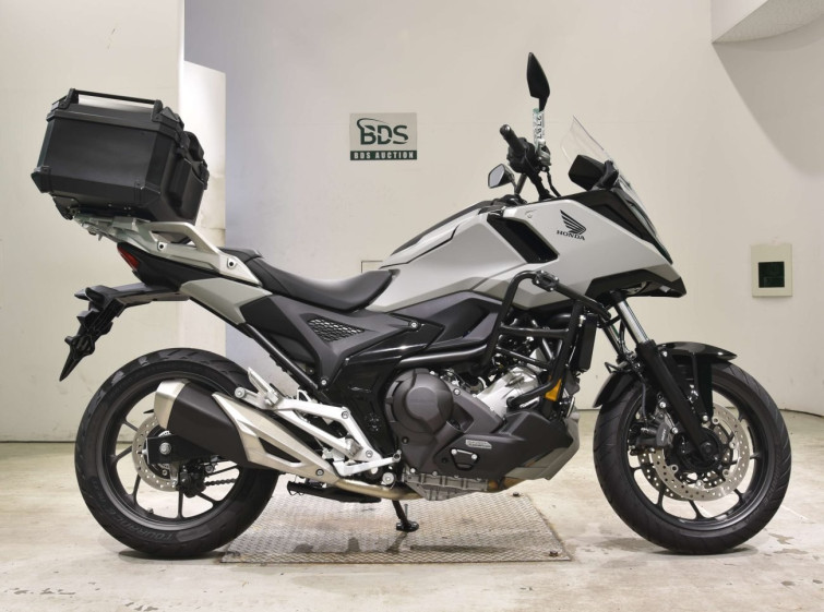 Мотоцикл Honda NC750XD з пробігом 722 km
