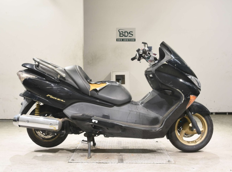 Мотоцикл Honda FORZA Z