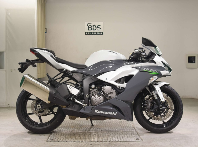 Мотоцикл Kawasaki ZX-6RA с пробегом 15767 km