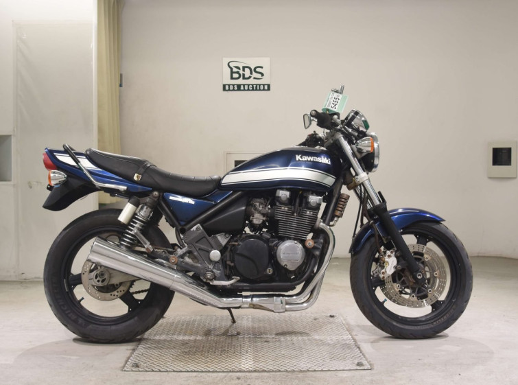 Мотоцикл Kawasaki ZEPHYR400 з пробігом 8370 km