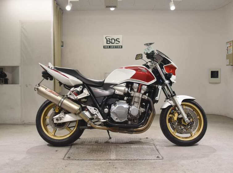 Мотоцикл Honda CB1300SF с пробегом 31805 km