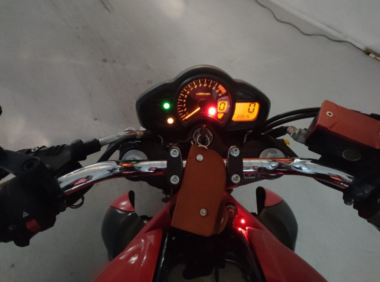 Мотоцикл Suzuki GLADIUS SFV400 с пробегом 20516 km с пробегом 20516 km