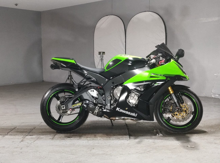 Мотоцикл Kawasaki NINJA ZX-10R с пробегом 30935 km