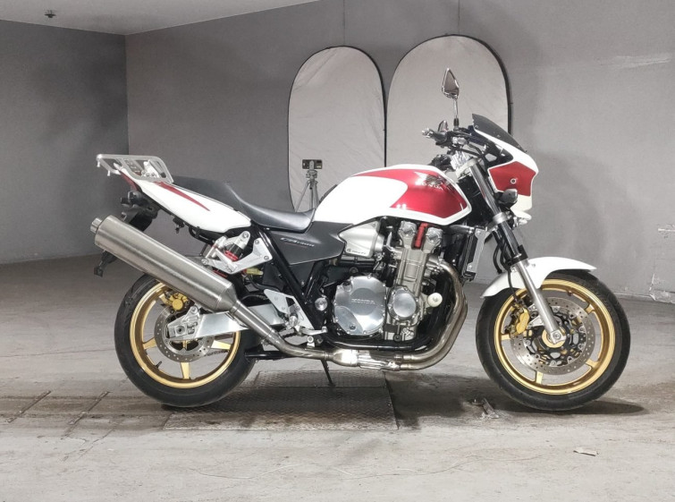 Мотоцикл Honda CB1300SF с пробегом 18027 km
