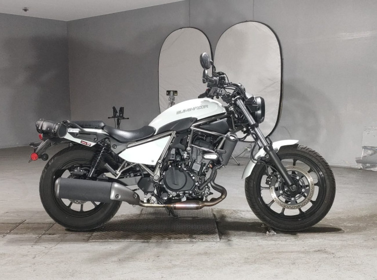 Мотоцикл Kawasaki ELIMINATOR 400 з пробігом 2448 km