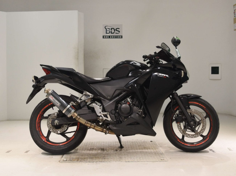 Мотоцикл Honda CBR250R з пробігом 69509 km