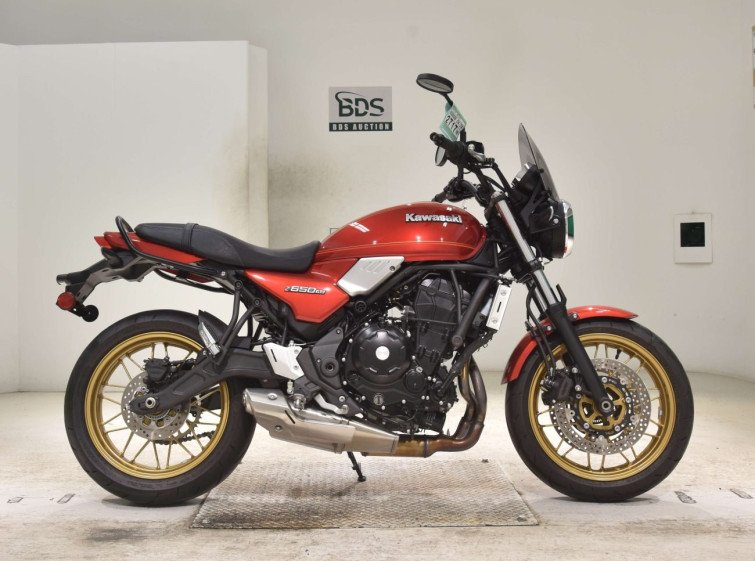 Мотоцикл Kawasaki Z650RS с пробегом 3215 km
