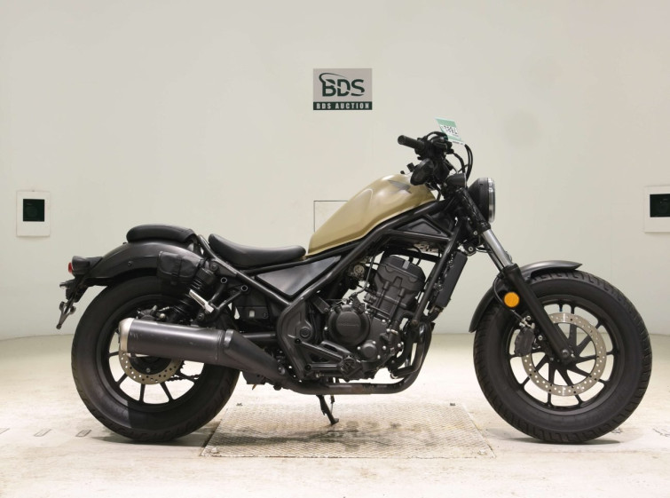 Мотоцикл Honda REBEL CMX250 з пробігом 12407 km