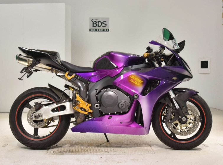 Мотоцикл Honda CBR1000RR с пробегом 20790 km