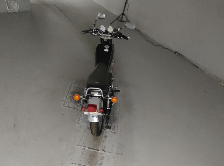 Мотоцикл Yamaha SR400 з пробігом 38470 km з пробігом 38470 km