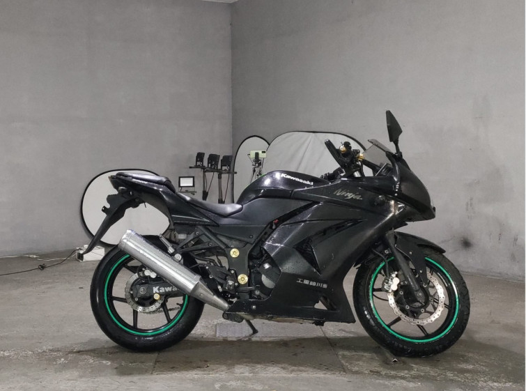 Мотоцикл Kawasaki NINJA250R с пробегом 19508 km