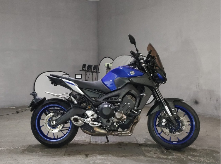 Мотоцикл Yamaha MT-09 с пробегом 18011 km