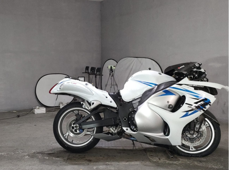 Мотоцикл Suzuki GSX1300R HAYABUSA