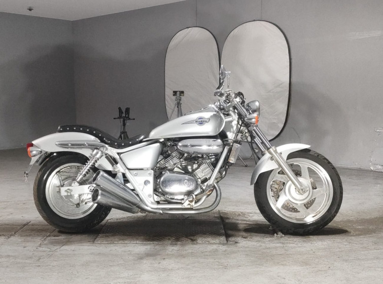 Мотоцикл Honda MAGNA250 з пробігом 4106 km