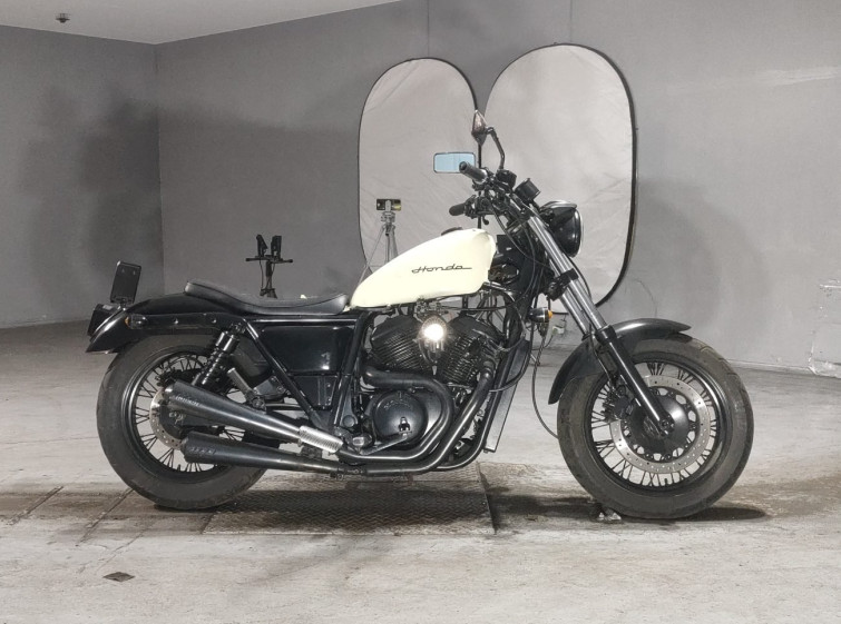 Мотоцикл Honda VRX400 с пробегом 1627 km