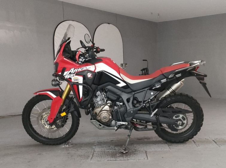 Мотоцикл Honda AFRICATWIN CRF1000L с пробегом 9960 km с пробегом 9960 km