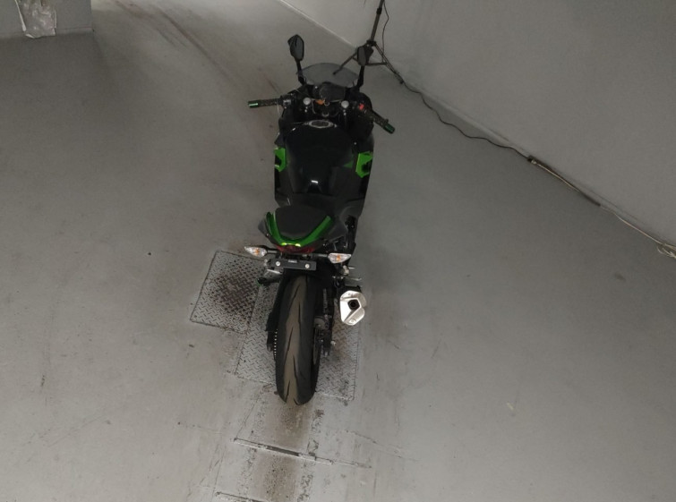 Мотоцикл Kawasaki NINJA400 с пробегом 16542 km с пробегом 16542 km