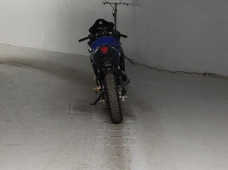 Мотоцикл Suzuki GSX250R з пробігом 54591 km з пробігом 54591 km