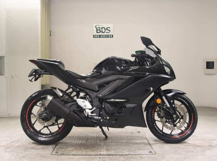 Мотоцикл Yamaha YZF-R3 з пробігом 62802 km