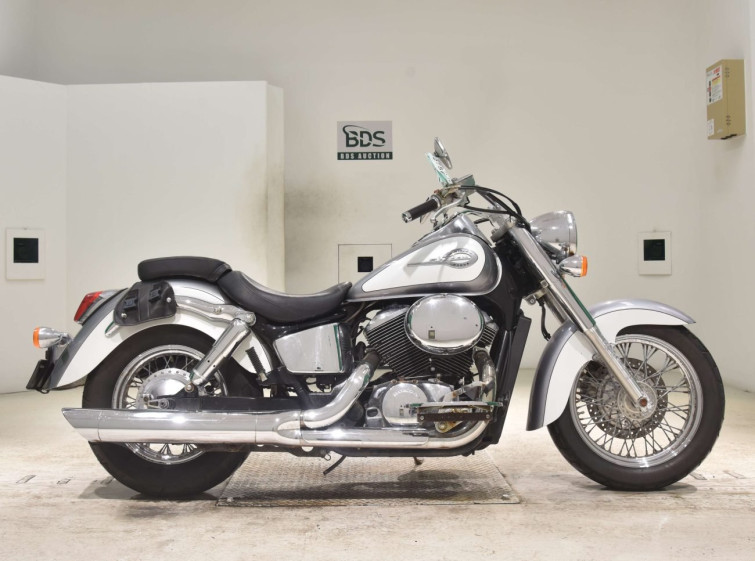 Мотоцикл Honda SHADOW400 з пробігом 8000 km