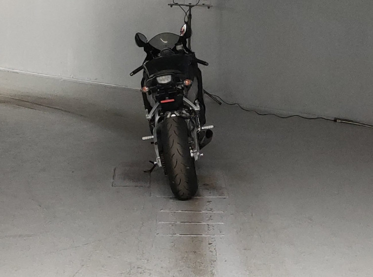 Мотоцикл Honda CBR1000RR с пробегом 10939 km с пробегом 10939 km