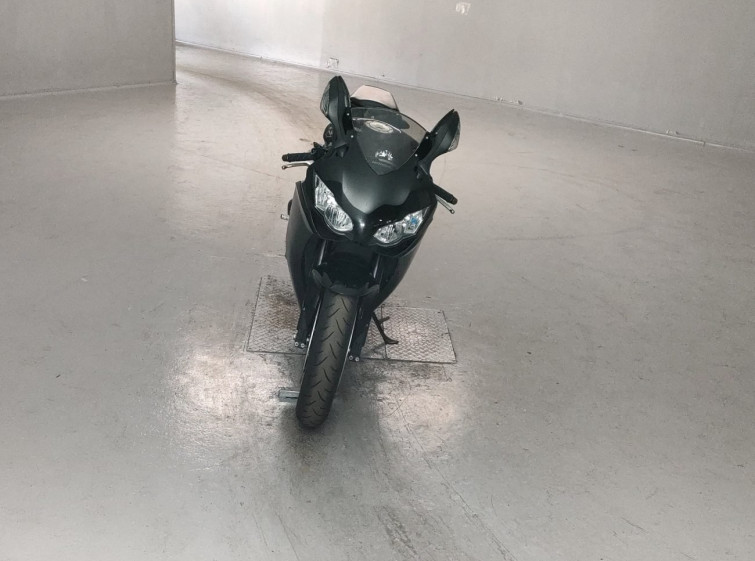 Мотоцикл Honda CBR1000RR с пробегом 10939 km с пробегом 10939 km