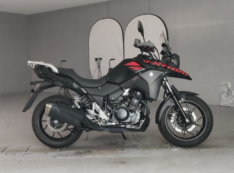 Мотоцикл Suzuki V-STROM DL250 з пробігом 9842 km з пробігом 9842 km
