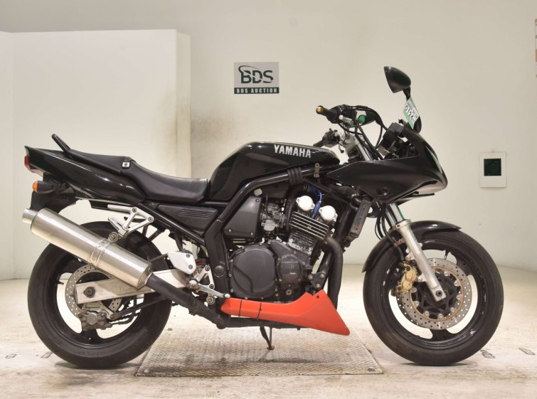 Мотоцикл Yamaha FZ400 с пробегом 41375 km