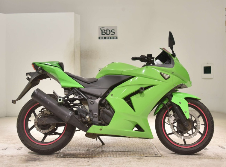 Мотоцикл Kawasaki NINJA250R с пробегом 16507 km