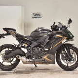 Мотоцикл Kawasaki NINJA ZX-25R с пробегом 4064 km