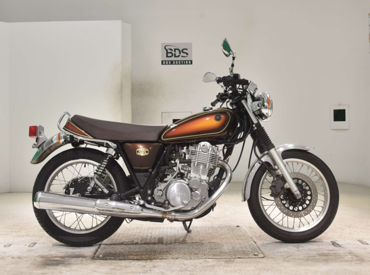 Мотоцикл Yamaha SR400 з пробігом 4331 km