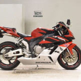 Мотоцикл Honda CBR1000RR с пробегом 43206 km