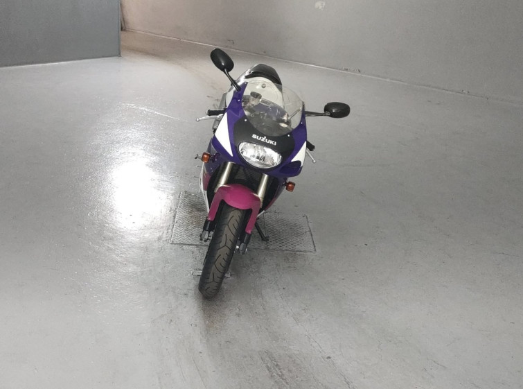 Мотоцикл Suzuki RGV250 с пробегом 33440 km с пробегом 33440 km