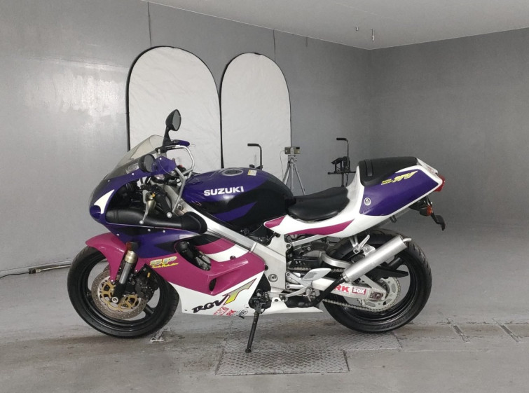 Мотоцикл Suzuki RGV250 с пробегом 33440 km с пробегом 33440 km