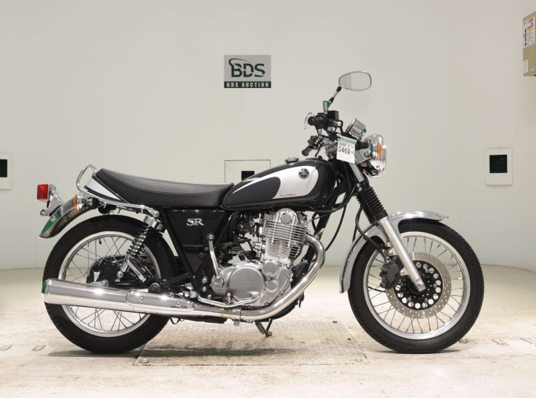 Мотоцикл Yamaha SR400 з пробігом 3479 km