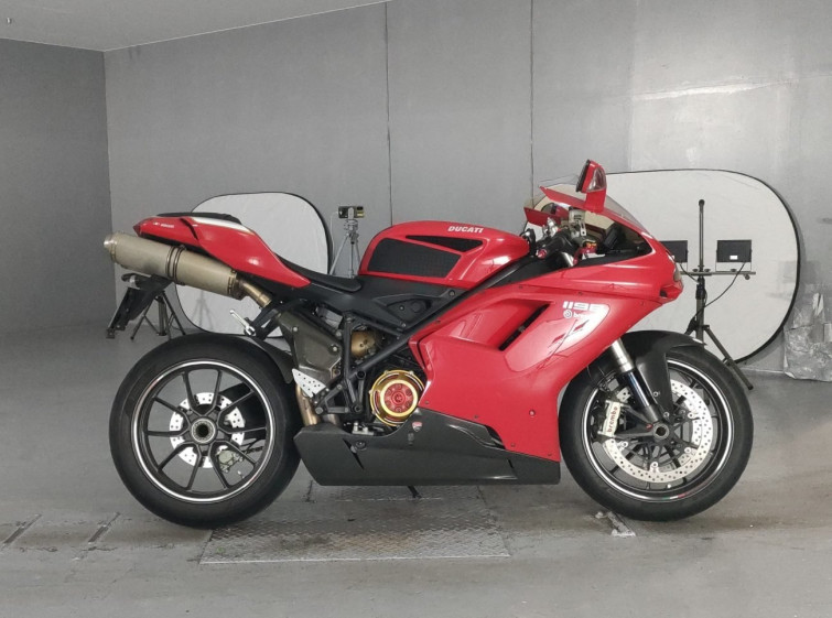 Мотоцикл Ducati 1198 с пробегом 38276 km с пробегом 38276 km