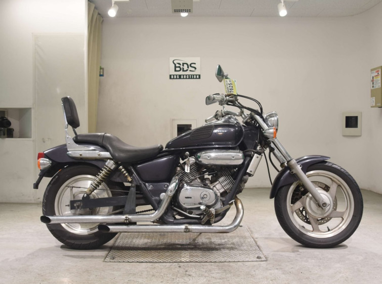Мотоцикл Honda MAGNA250 з пробігом 60290 km