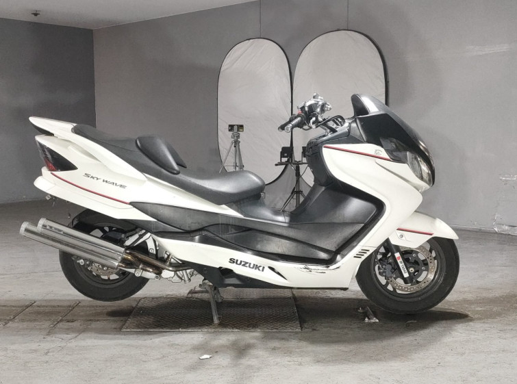 Мотоцикл Suzuki SKYWAVE 250