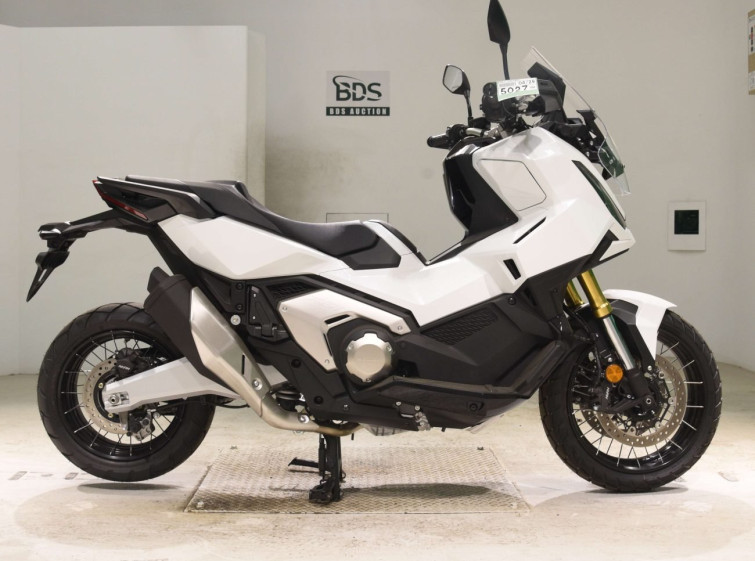 Мотоцикл Honda X-ADV750-2 с пробегом 105 km