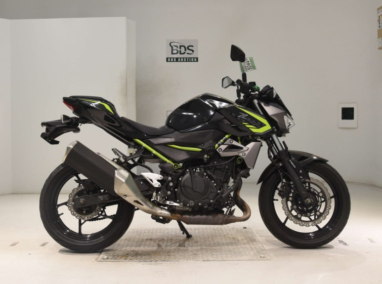 Мотоцикл Kawasaki Z400 с пробегом 63168 km