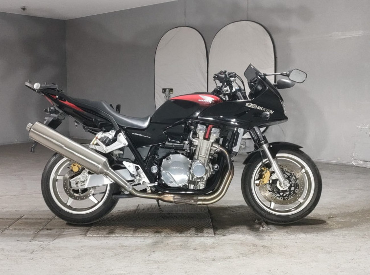 Мотоцикл Honda CB1300SF с пробегом 39436 km