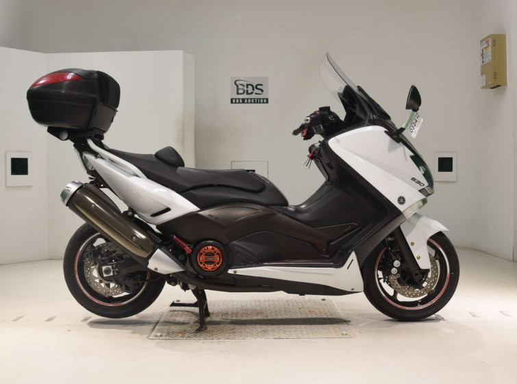 Мотоцикл Yamaha T-MAX530 с пробегом 35595 km